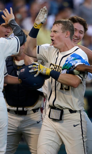 Michigan beats Vandy 7-4; 1st title since '62 is 1 win away